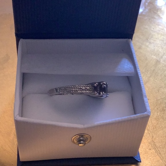 Ring three purple stones costume jewelry never worn silver tone (8) come… - Picture 9 of 12